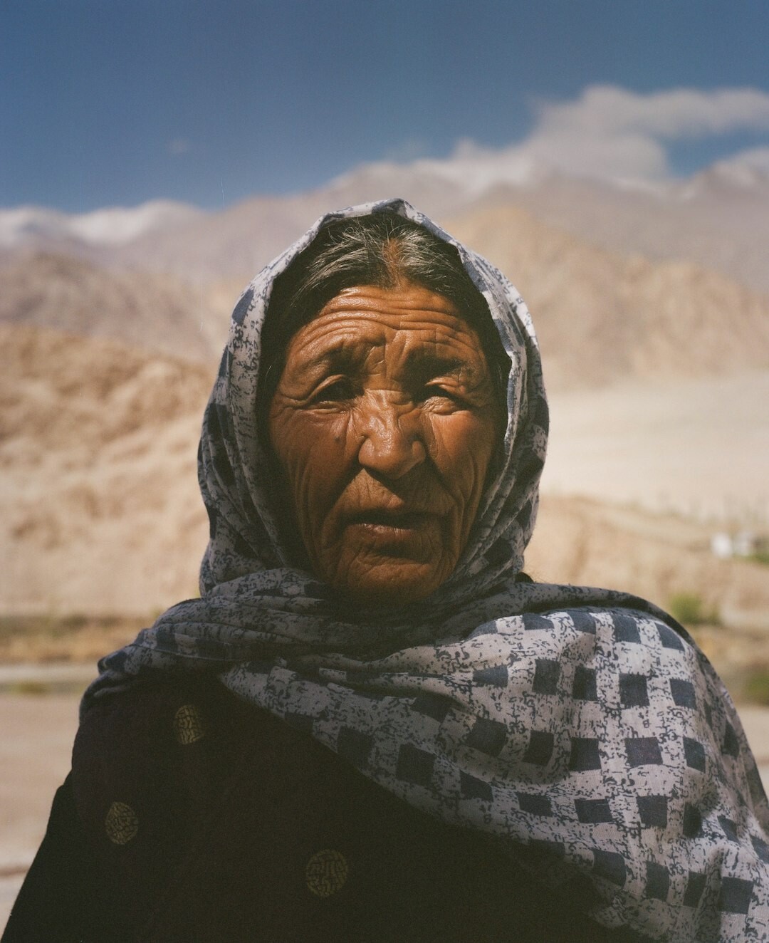 Portrait of a Chilean woman photo editor in a studio